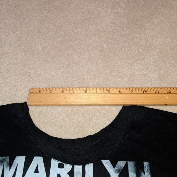 Marilyn Monroe black top - Picture 5 of 10